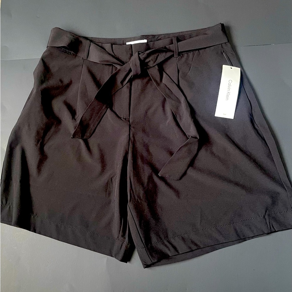 Calvin Klein WOMENS Bermuda SIZE 10 Shorts